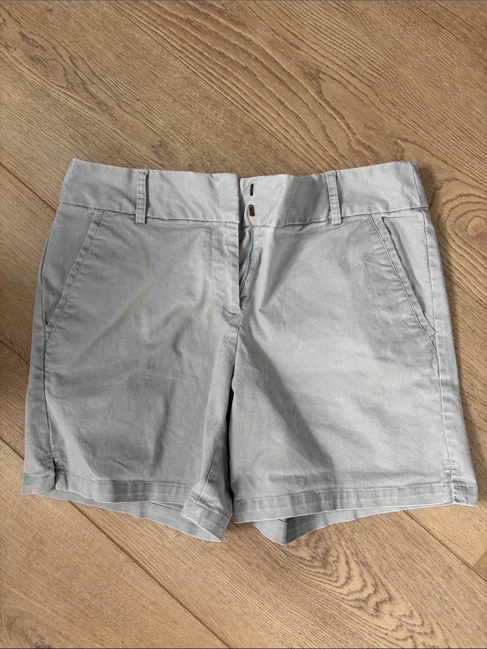 LOFT Light Gray Women's Casual Bermuda Shorts